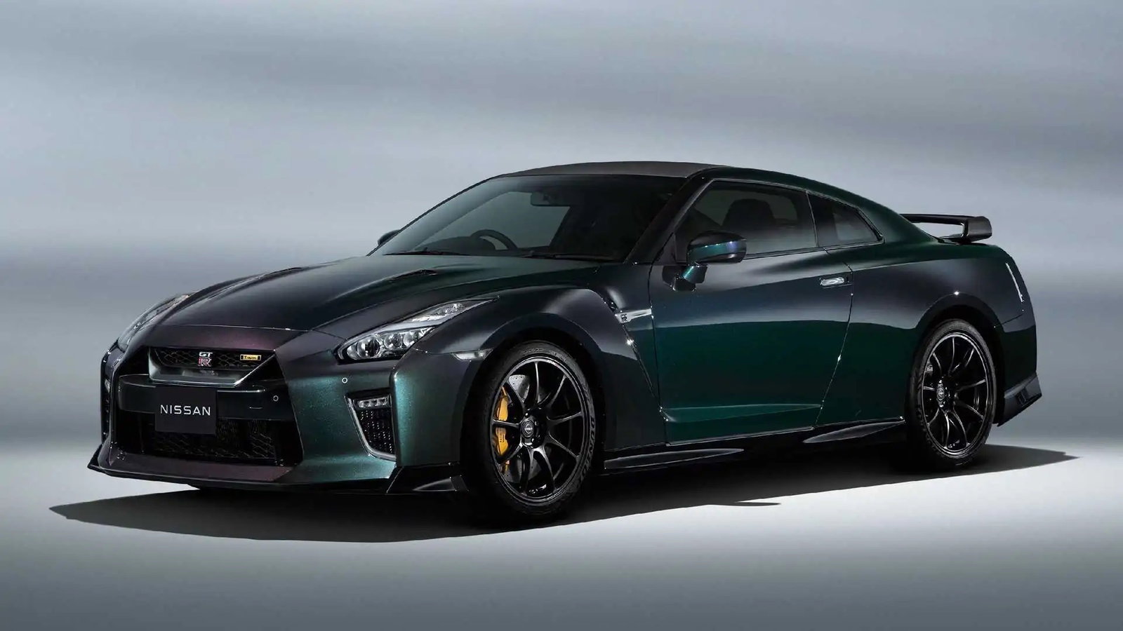 Nissan R35 GT-R in Millennium Jade